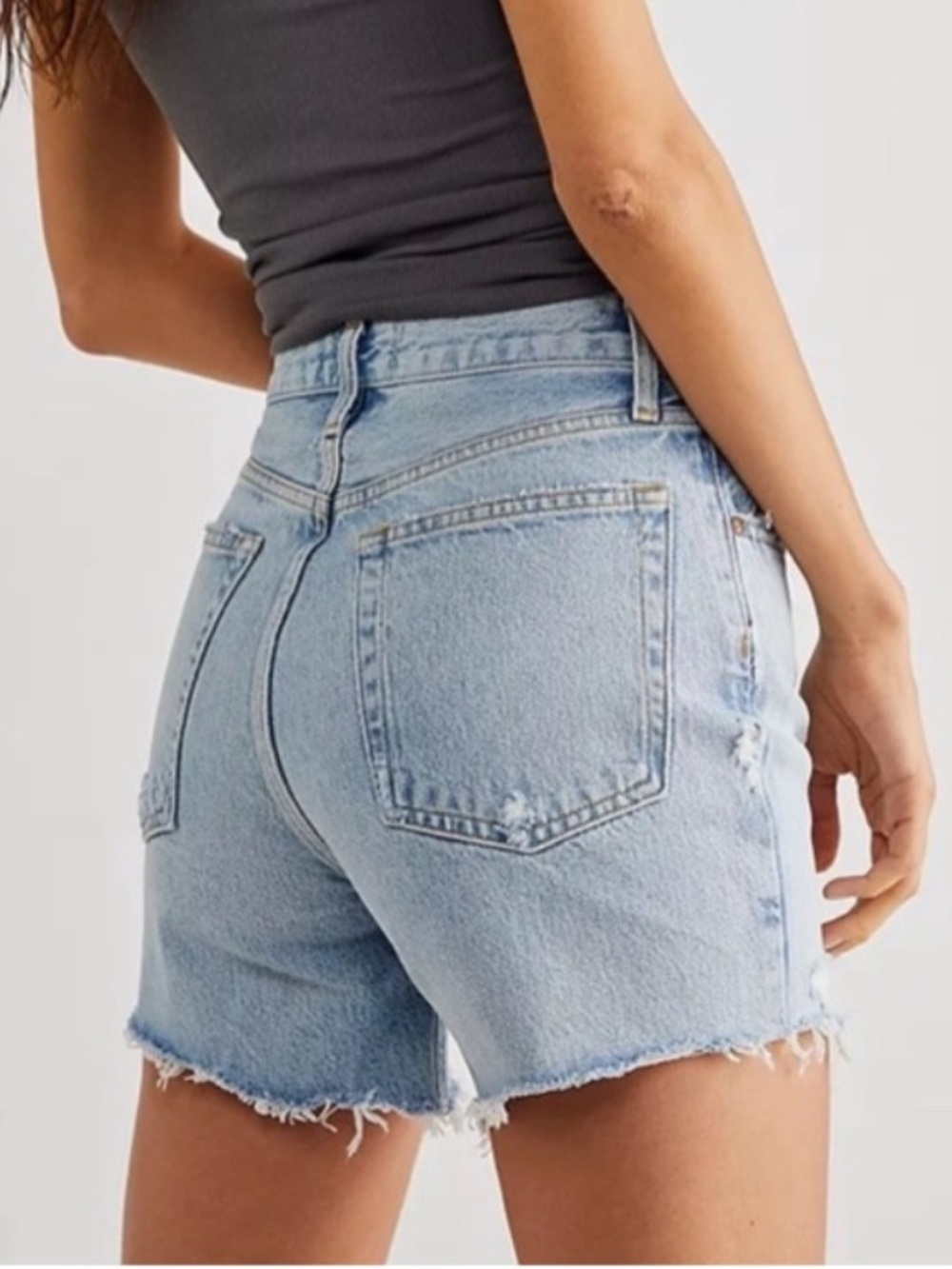 Agolde Riley Shorts In Groove - Picture 2 of 5